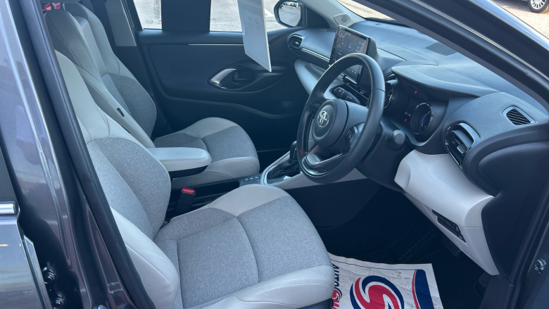 Toyota Yaris 1.5 Hybrid Excel 5dr CVT Hybrid Hatchback